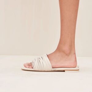 CULT GAIA
MIA SANDAL - OFF WHITE